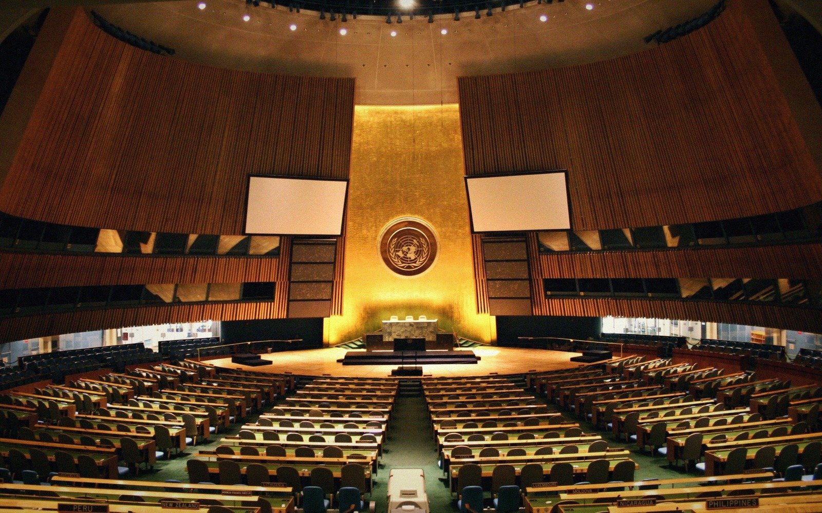 The United Nations General Assembly hall, the film's principal location